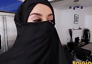 Muslim busty floozy pov sucking and riding horseshit wide burka