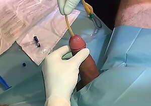 Prime time therapeutic catheter insertion