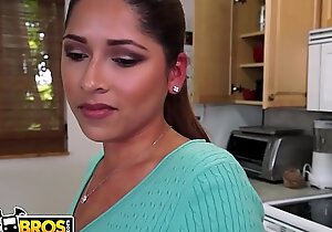 BANGBROS - Feeble-minded Latina Maid Camila Casey Strips Unmask With an increment of Gets Figgity Wiggity Fucked