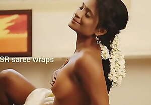 Indian girl topless in saree