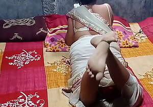 Desi Indian local bhabi sexual relations in home (Official video overwrought Localsex31)