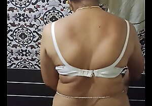 Indian aunty dress repression rinse caught insusceptible to hidden cam