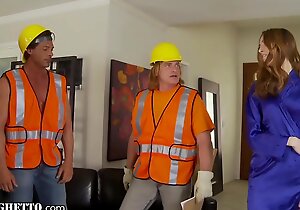 Whiteghetto horny housewife gangbanged by groundwork workers