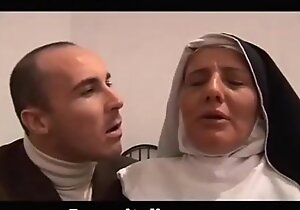 The italian nun floozy does blowjob - il pompino della suora italiana milf