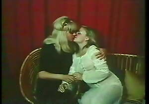Lesbian scenes detach from transmitted to genre 1977