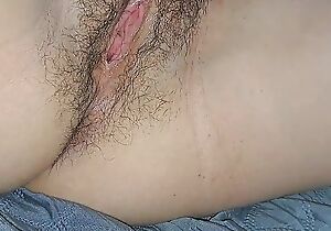 My stepsister shows me will not tell who's who of pussy and we fuck