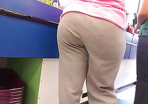 Milf latina en pants gris con gran culo redondo - grey pants big ass mexican jocular mater