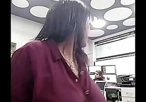 Ebony office woman pissing at work together with cleaning after her mess