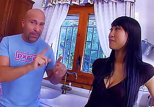 Asian Chinese Teen Mademoiselle Seduce in the air Rough Fuck by Chief in kitchen