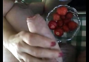 Cum unaffected by feed - strawberries